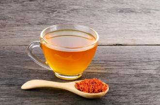 콜레스테롤을 낮추고 심장병과 싸우십시오 : Safflower Tea